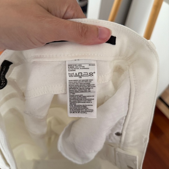 Banana Republic | Premium Denim | White | Size 27 - Picture 9 of 9
